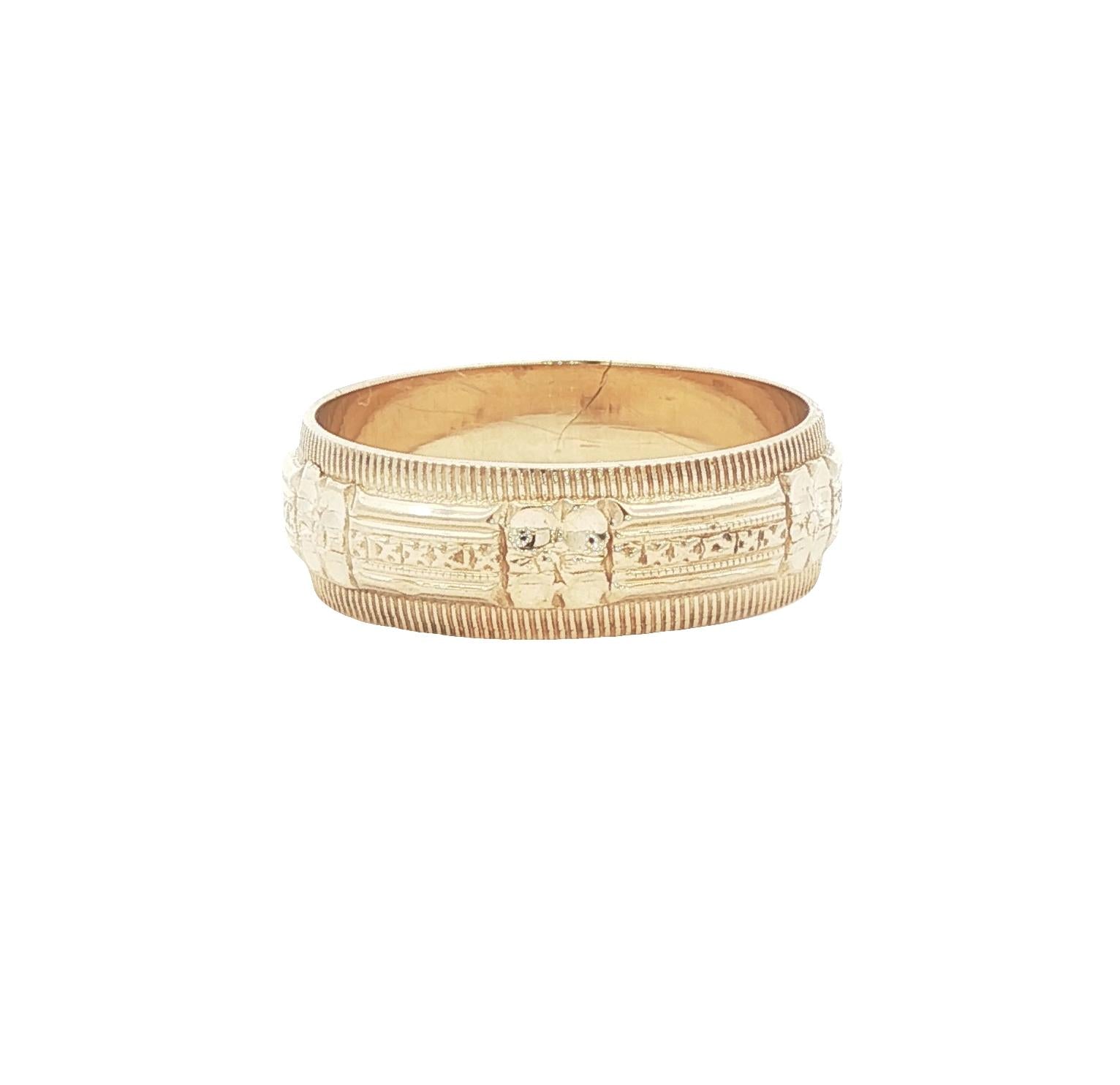 Mid century 6mm wide carved wedding ring