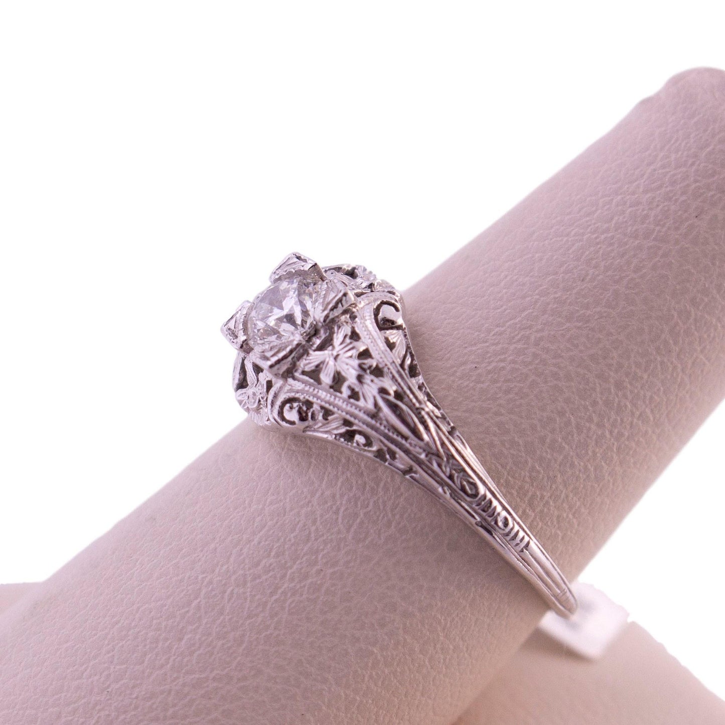 14K White Gold Diamond Floral Filigree Ring