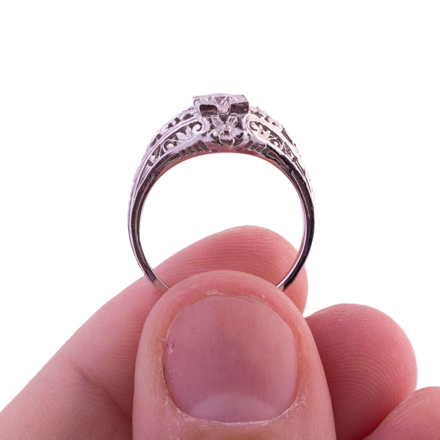 14K White Gold Diamond Floral Filigree Ring