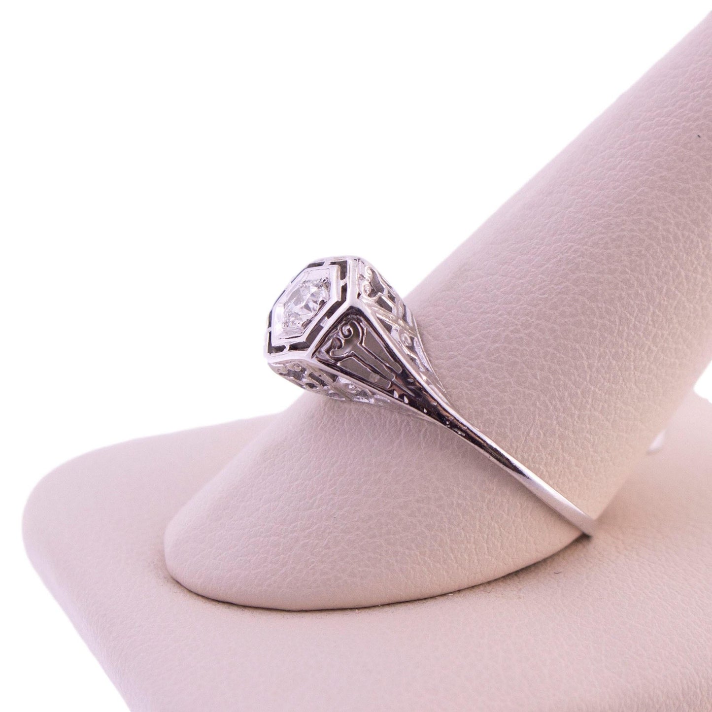18K White Gold Art Deco Engagement Ring