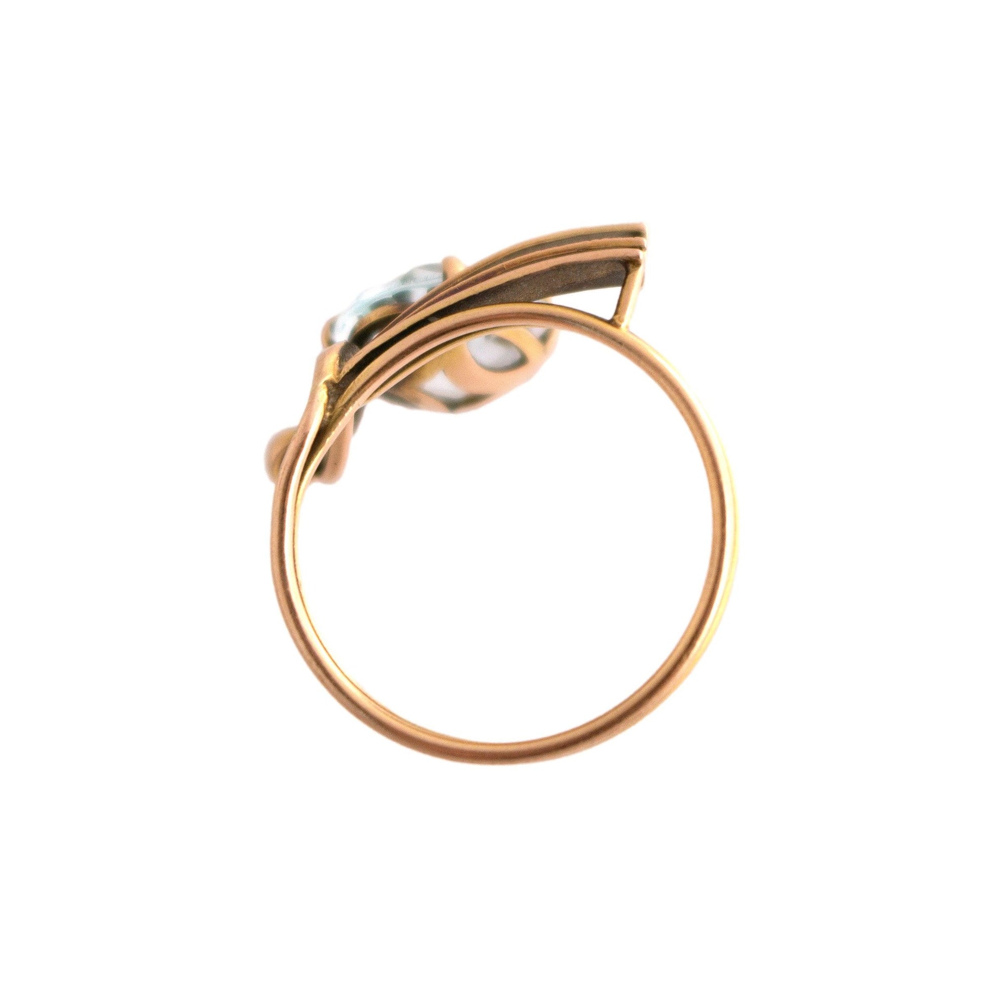 Retro Fanned Shaped Aqua Ring