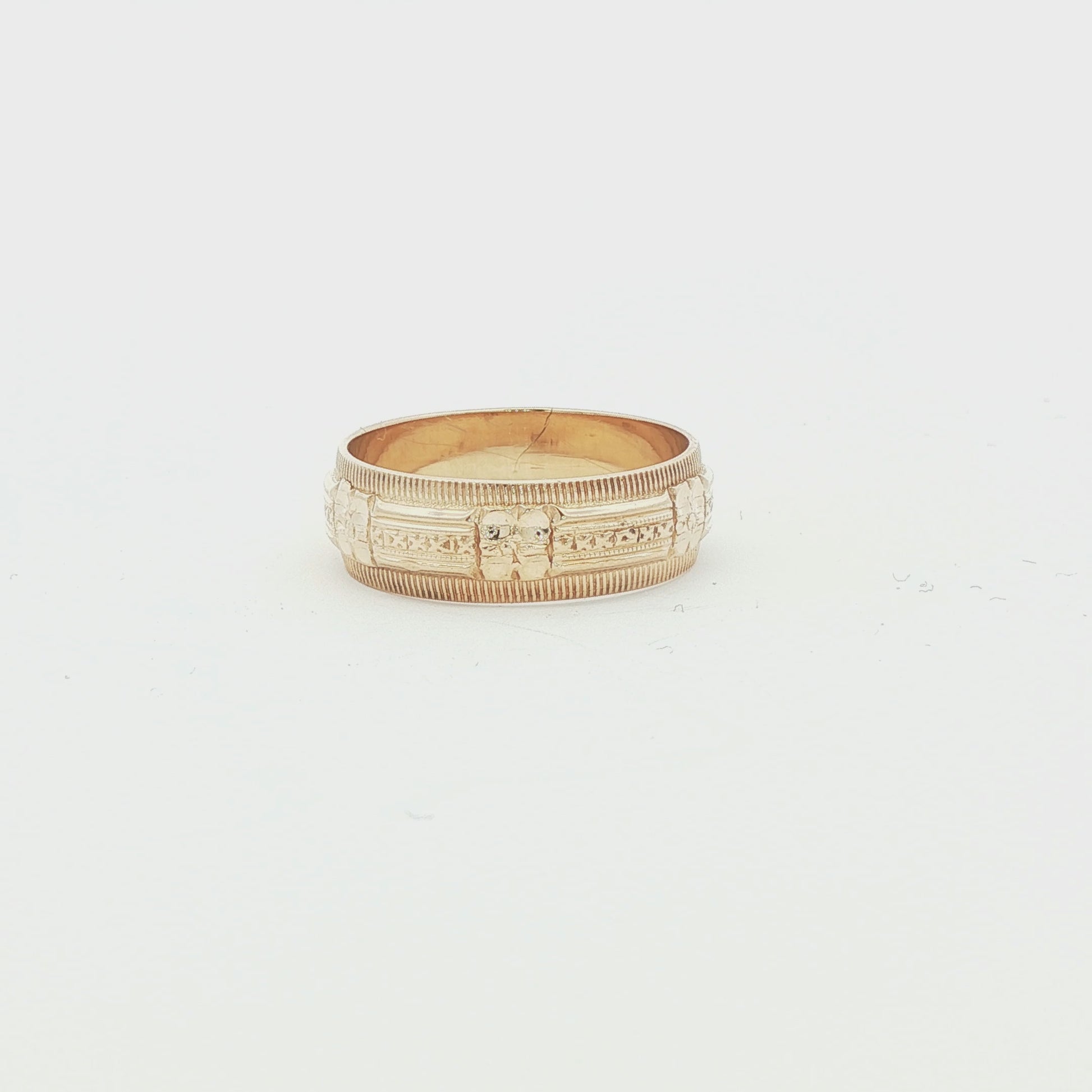 Mid century 6mm wide carved wedding ring