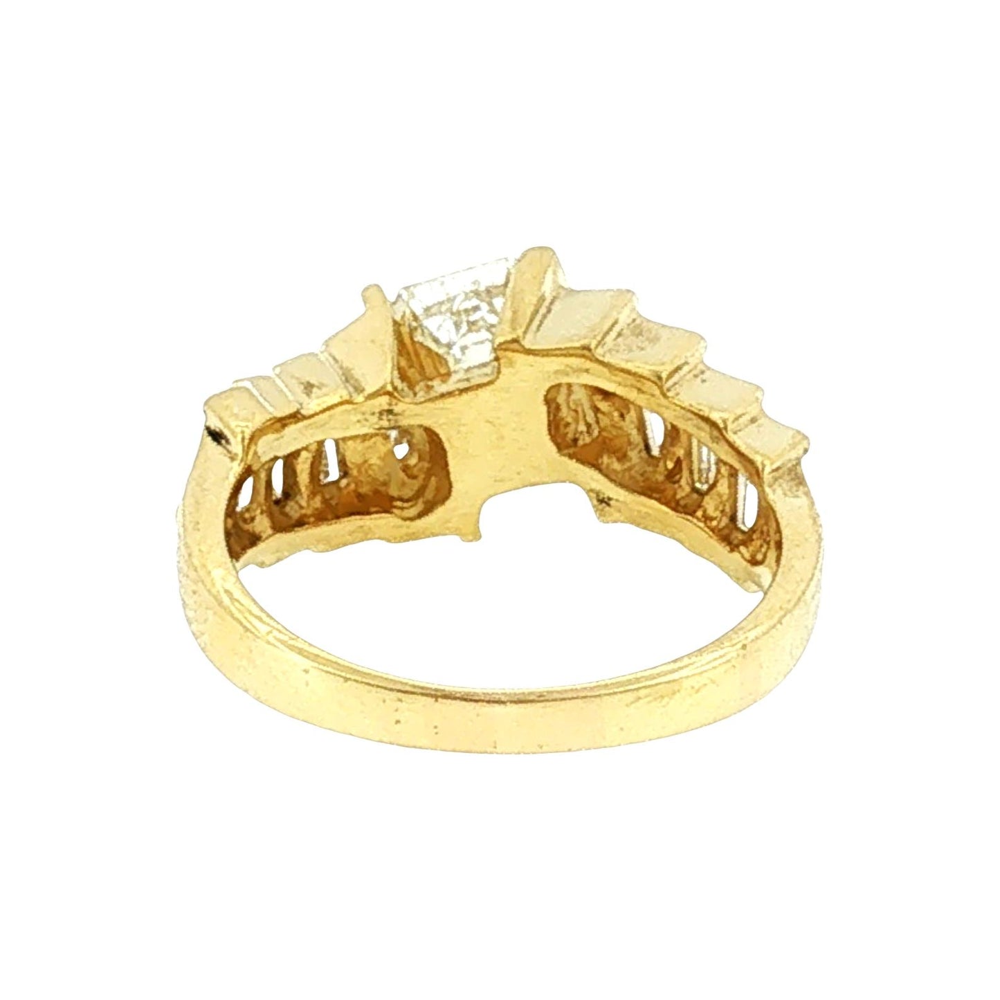 Late 20th-Century 18k Yellow Gold 1 Carat Emerald Cut Contemporary Ring