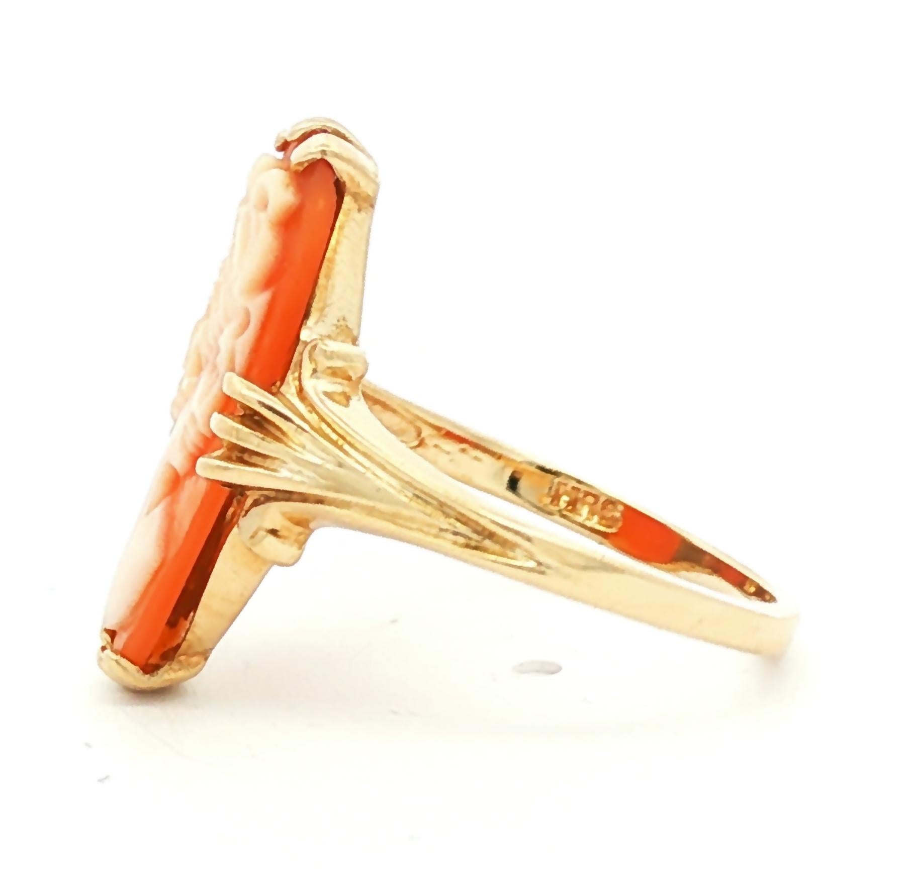 Vintage Long Oval 1960s Shell Cameo Ring