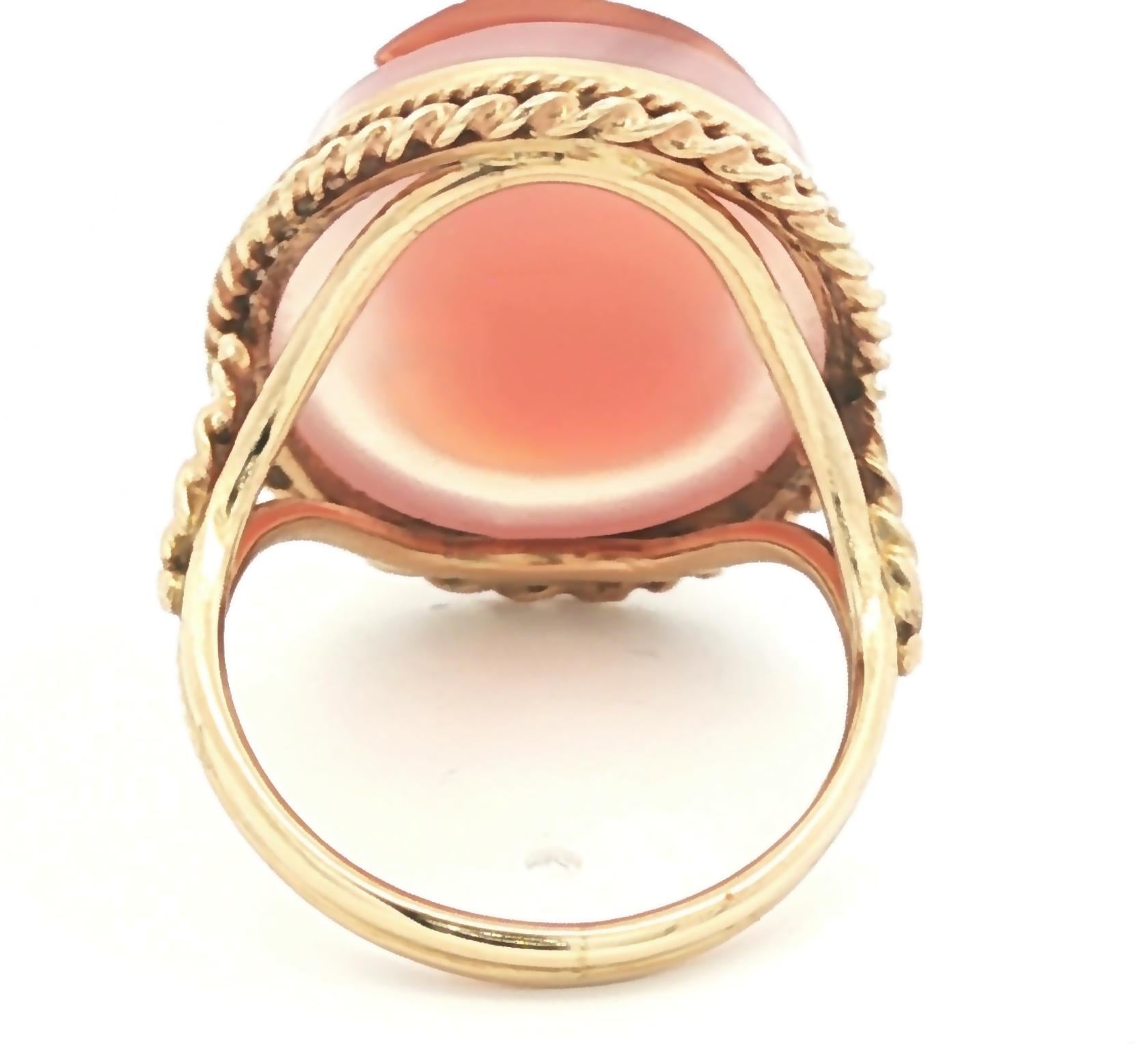 Vintage Hardstone Cameo 14k yellow gold Wire Style Mounting