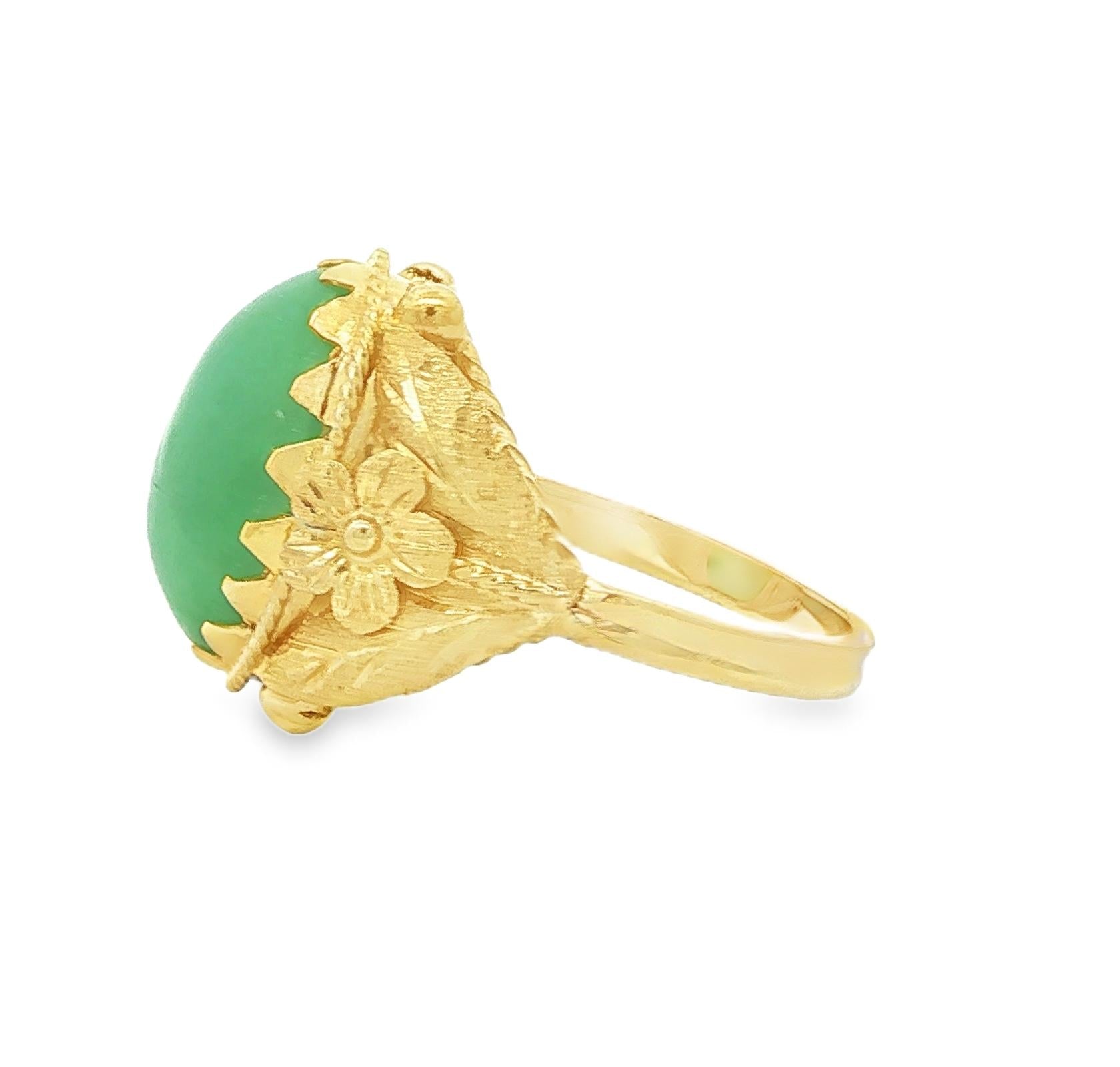 1960's Jadeite 14k yellow gold Floral Design Ring