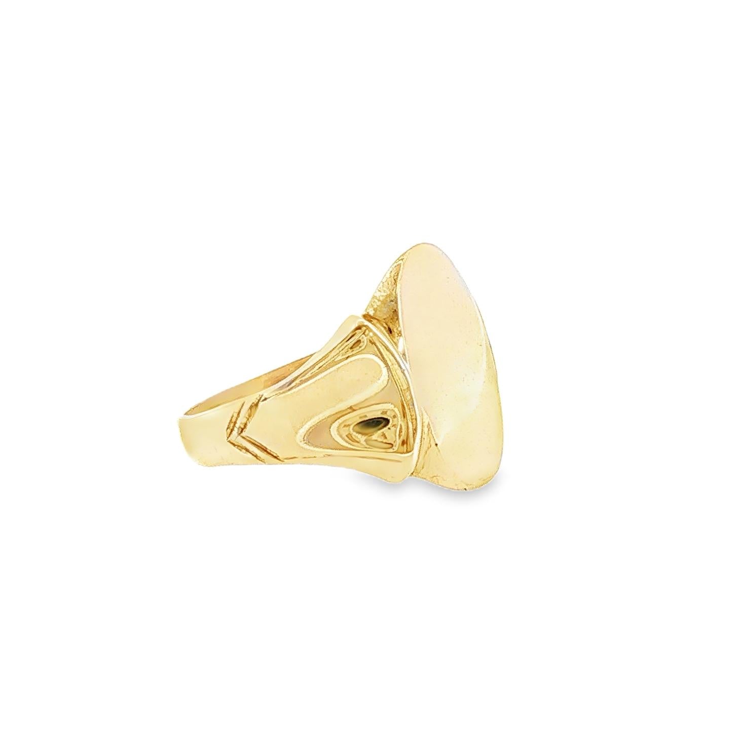 Vintage 14k Yellow Gold Oval Polished Top Signet Ring