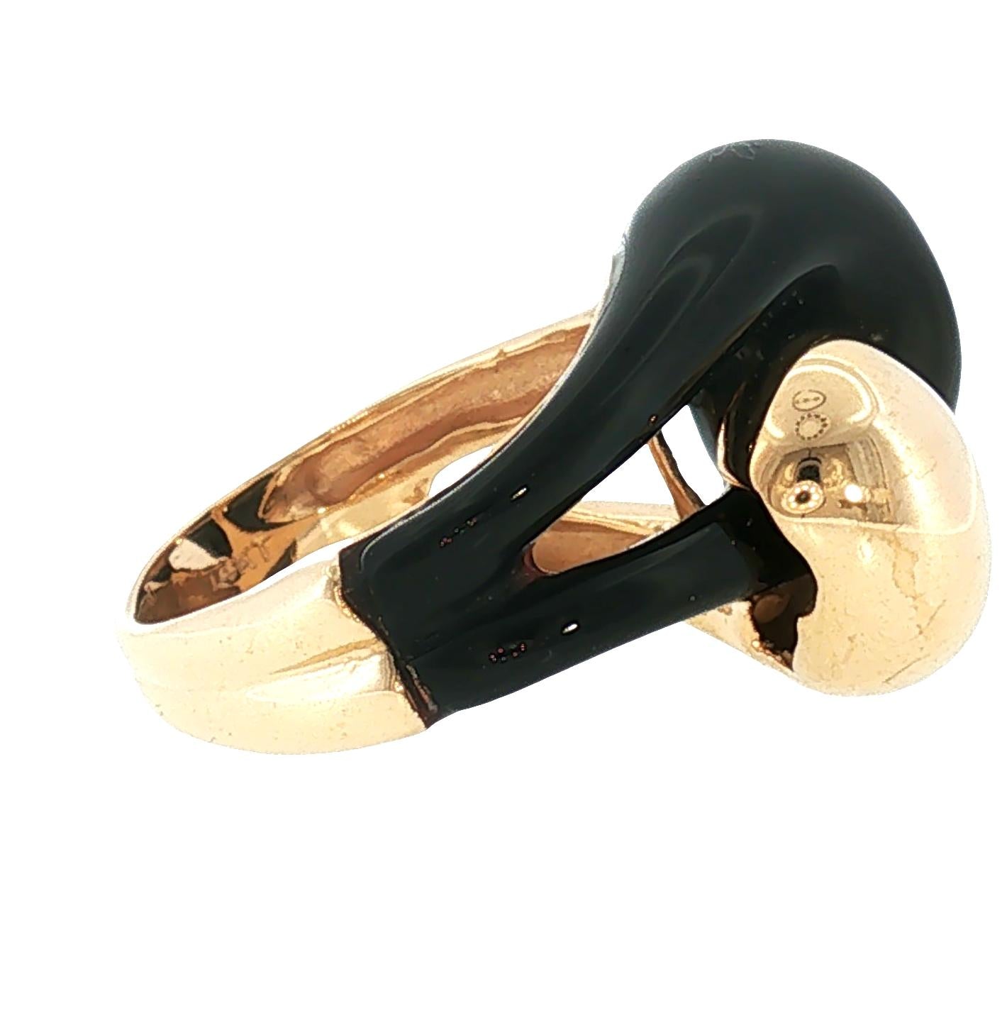 Late 20th Century 14k Yellow Gold Black Onyx Offset Knot Ring