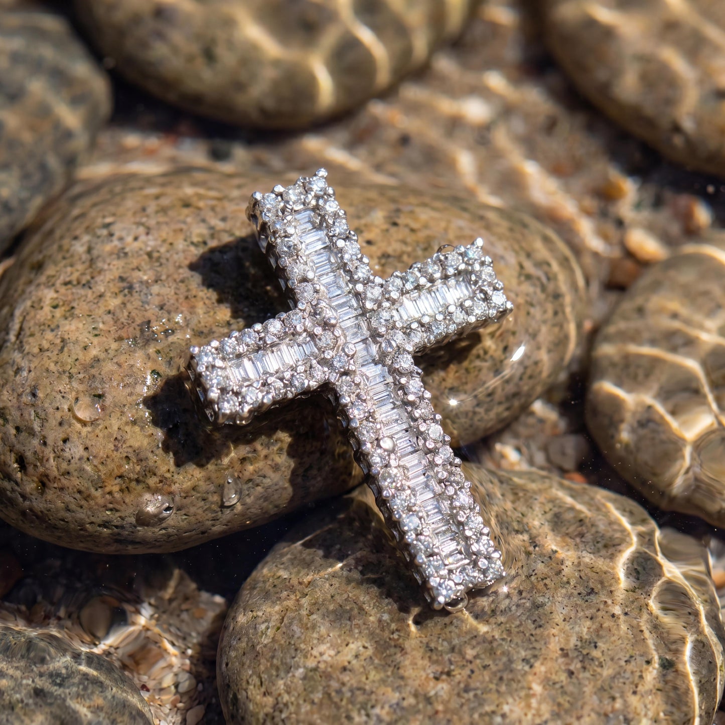 Late 20th-century Baguette and Brilliant Cut Natural Diamond Cross Pendant