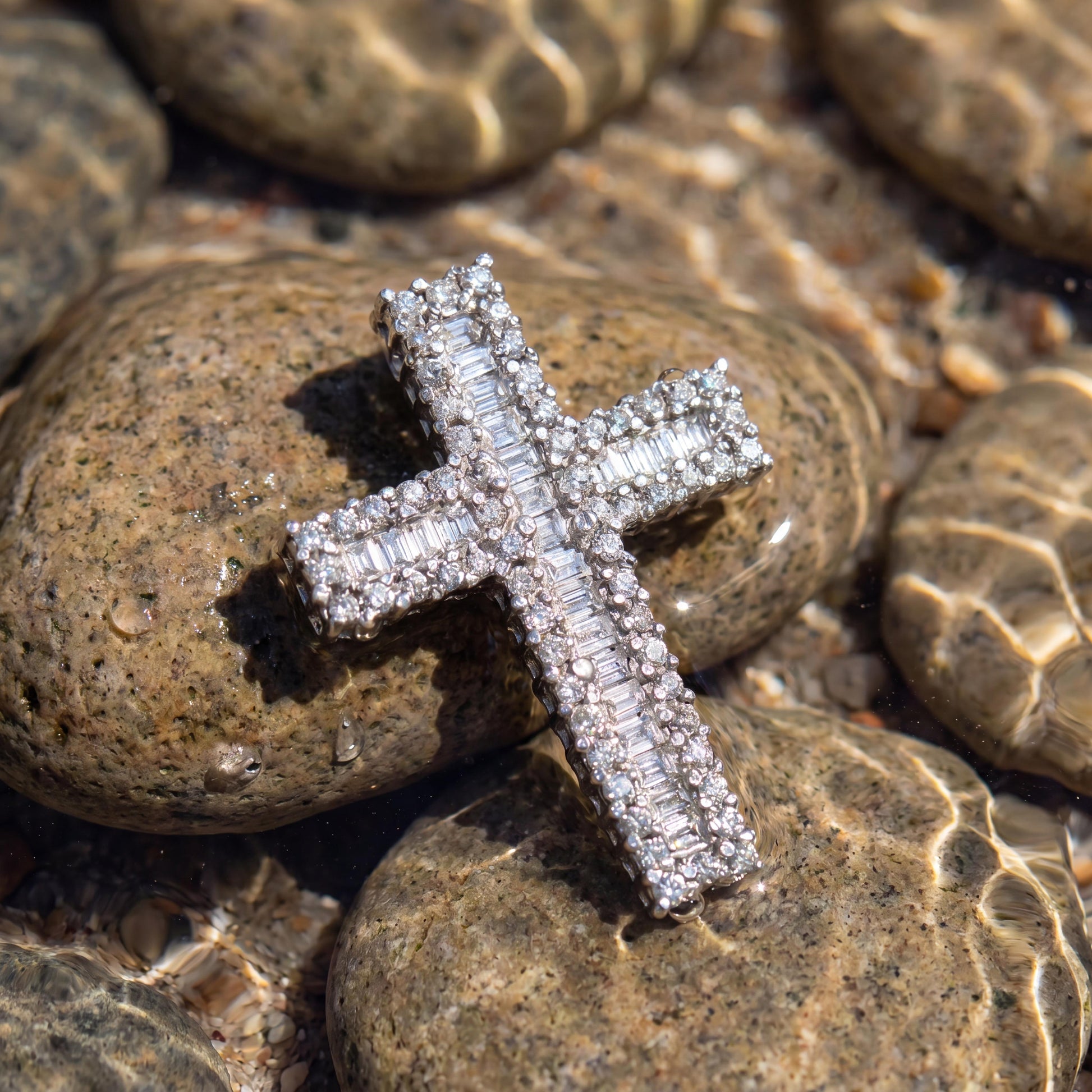 Late 20th-century Baguette and Brilliant Cut Natural Diamond Cross Pendant
