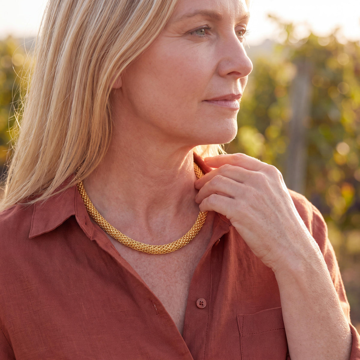 Late 20th-Century 18 karat Yellow Gold 17" Italian Tubular Woven Mesh Necklace