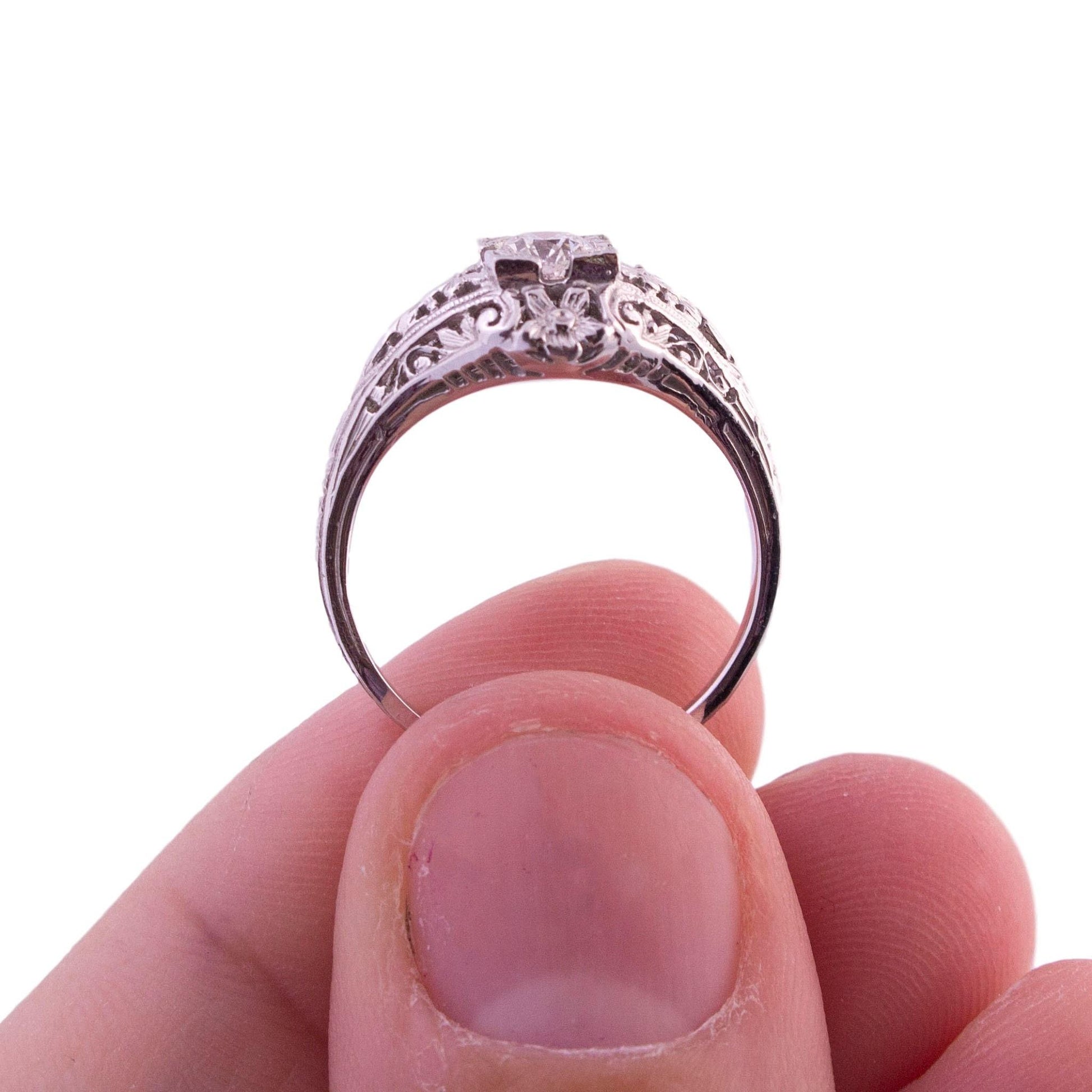 14K White Gold Diamond Floral Filigree Ring