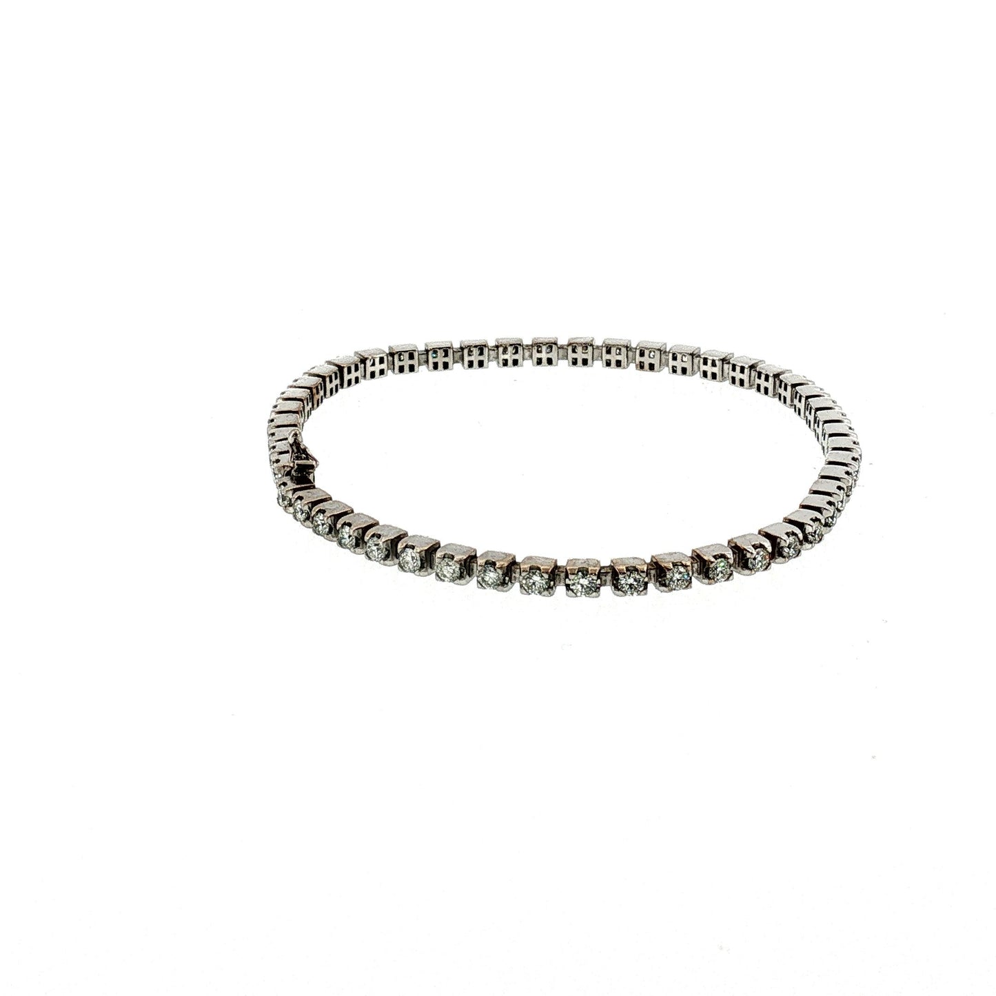 21st-Century 14k White Gold 48 Natural Diamonds Weighing 2.9 Carat Bracelet