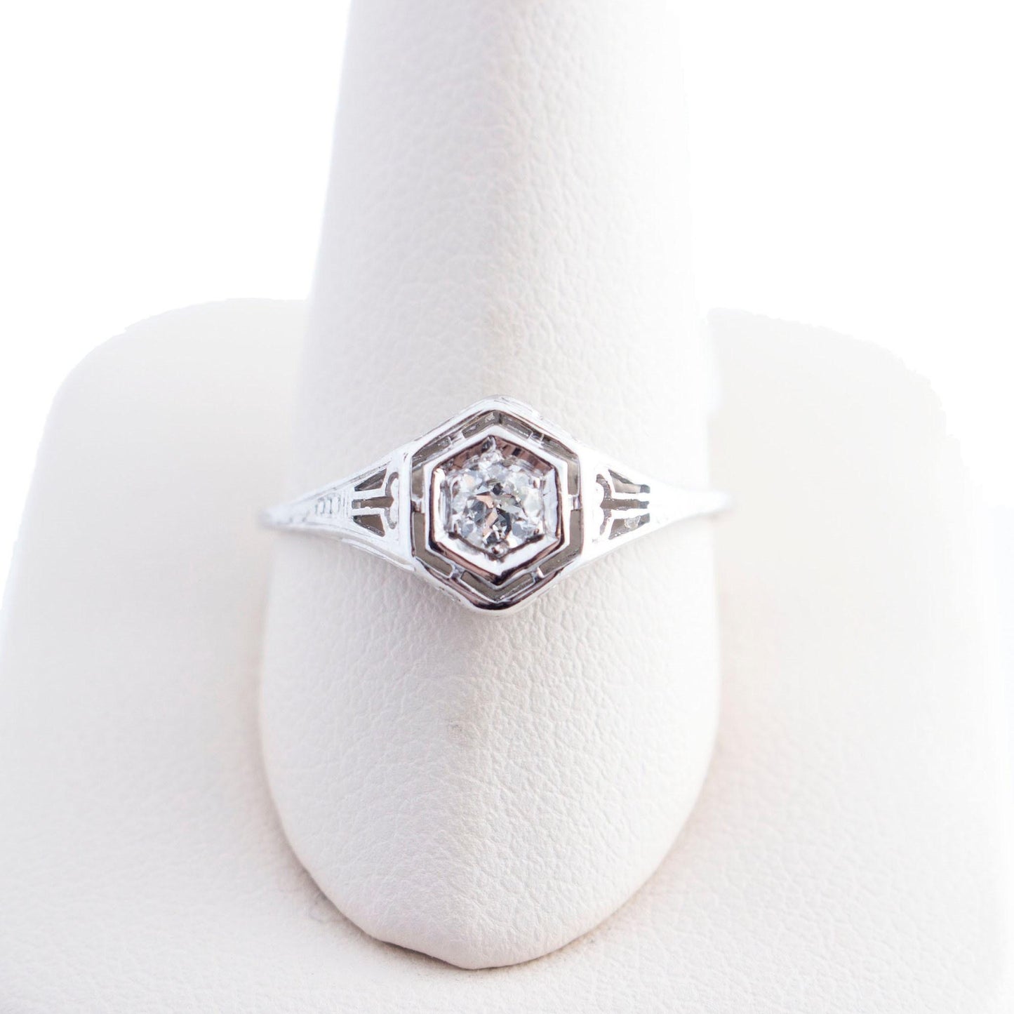 18K White Gold Art Deco Engagement Ring