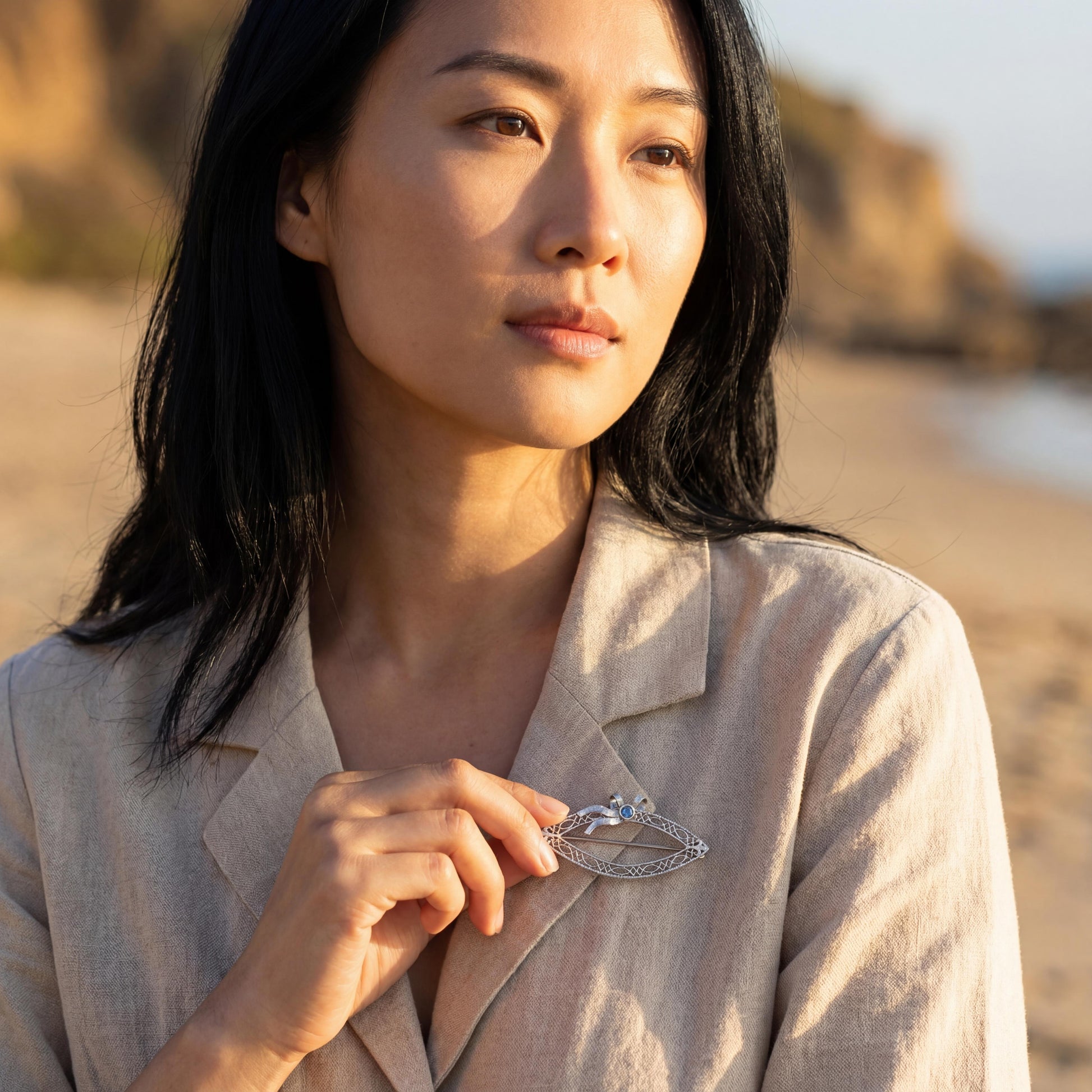 Depression Filigree Sapphire Navette Shaped 14k white gold Pin