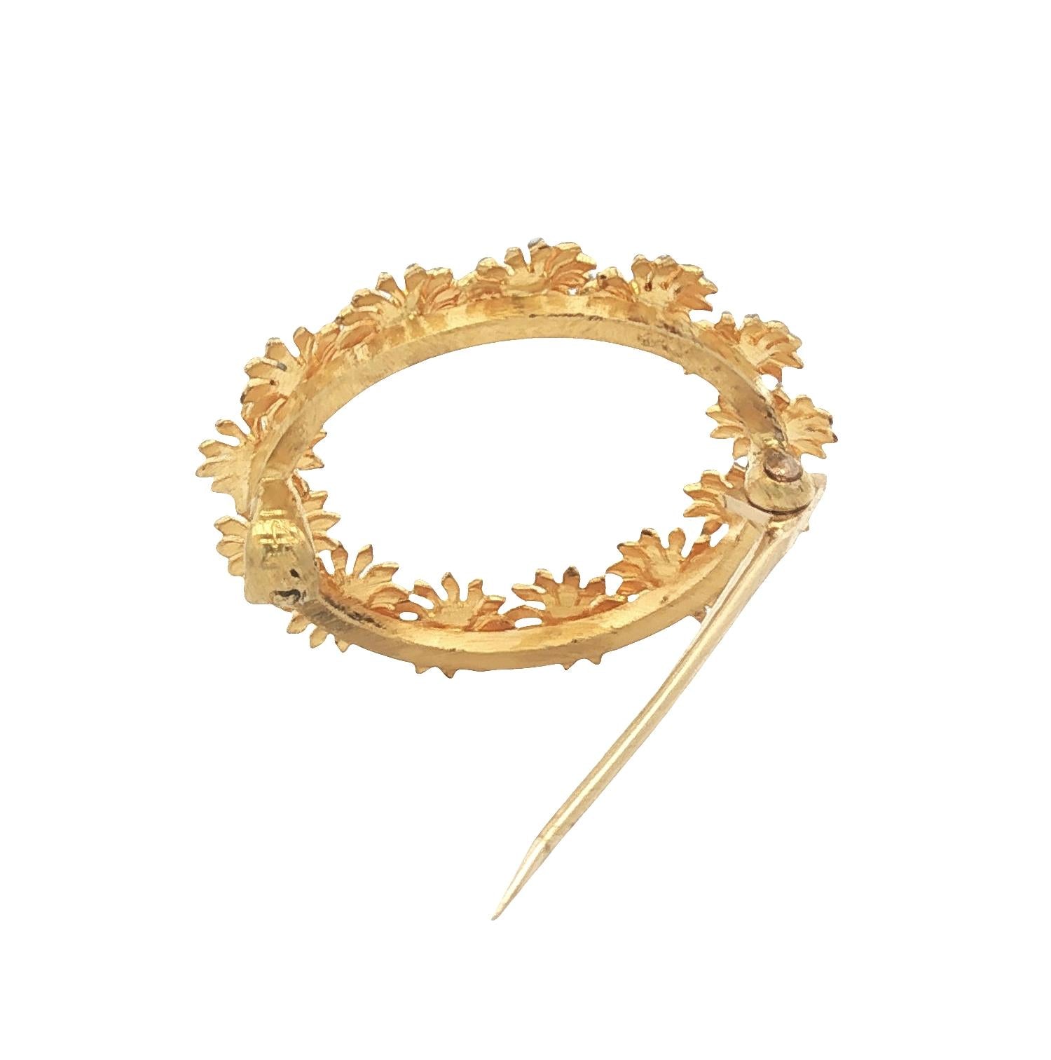 Mid Century 14k yellow gold Daisy Circle Pin
