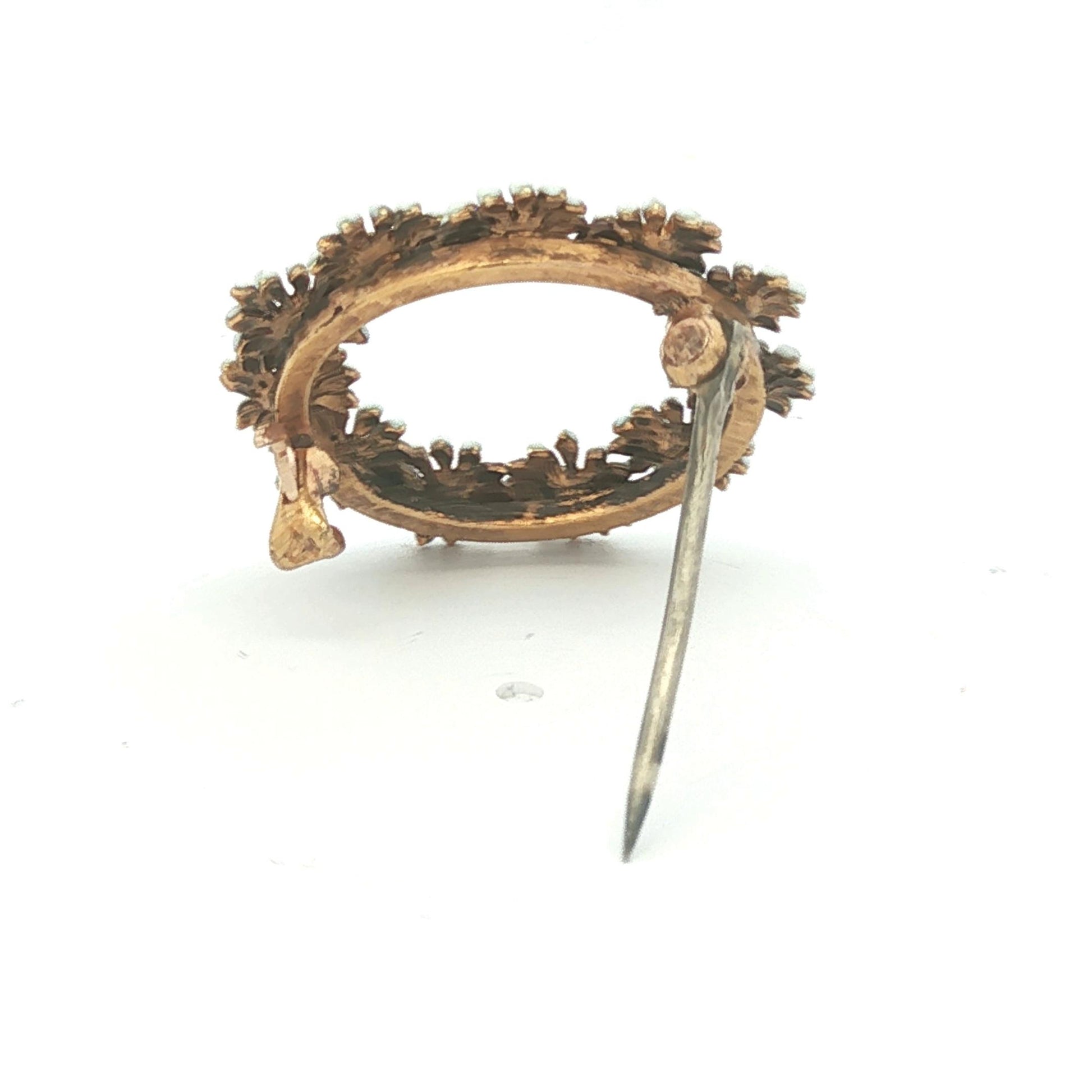 Vintage mid-century 14k yellow gold Daisy Circle Pin