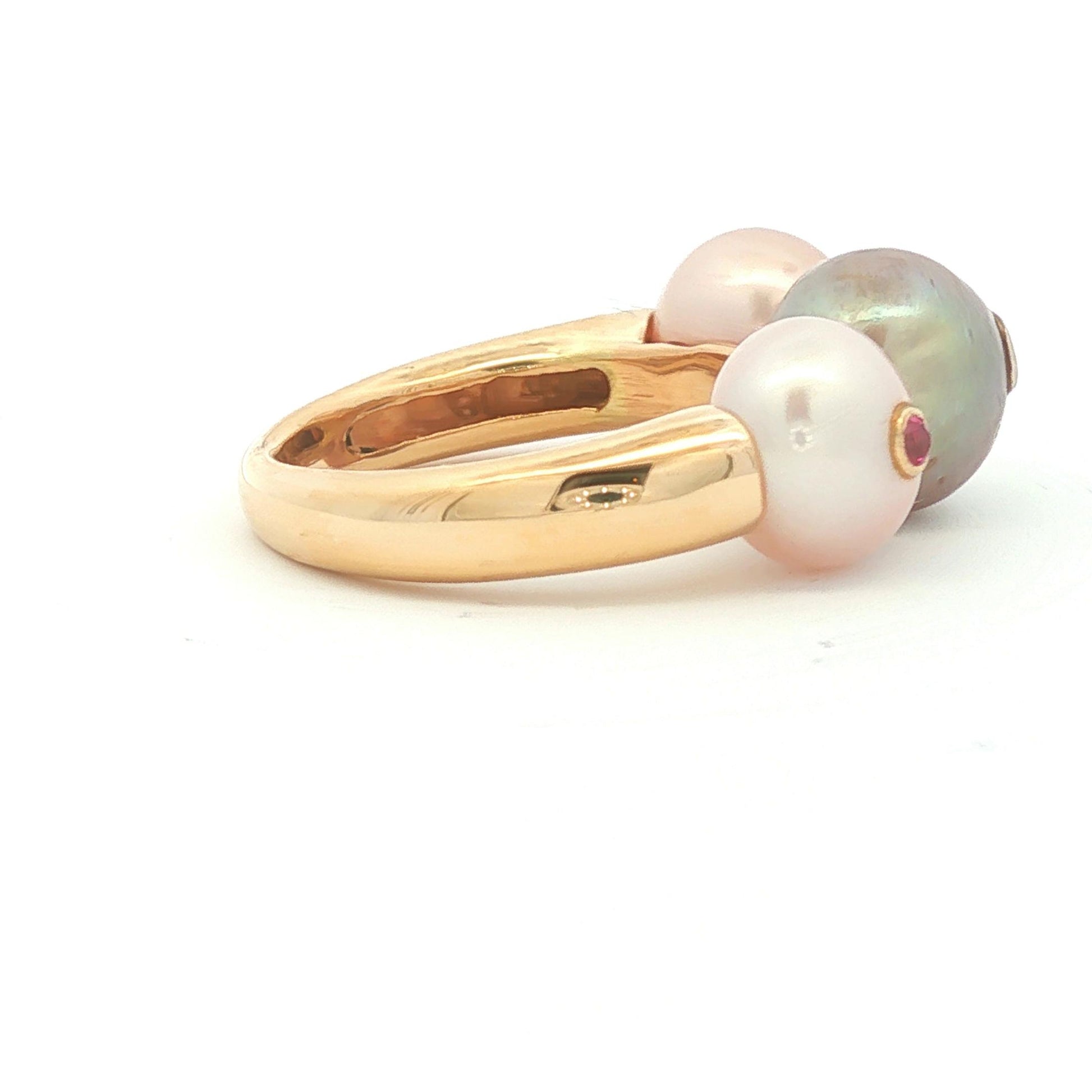 14k yellow gold Grey and White Freshwater Pearl Ring with Rubies and a Diamond