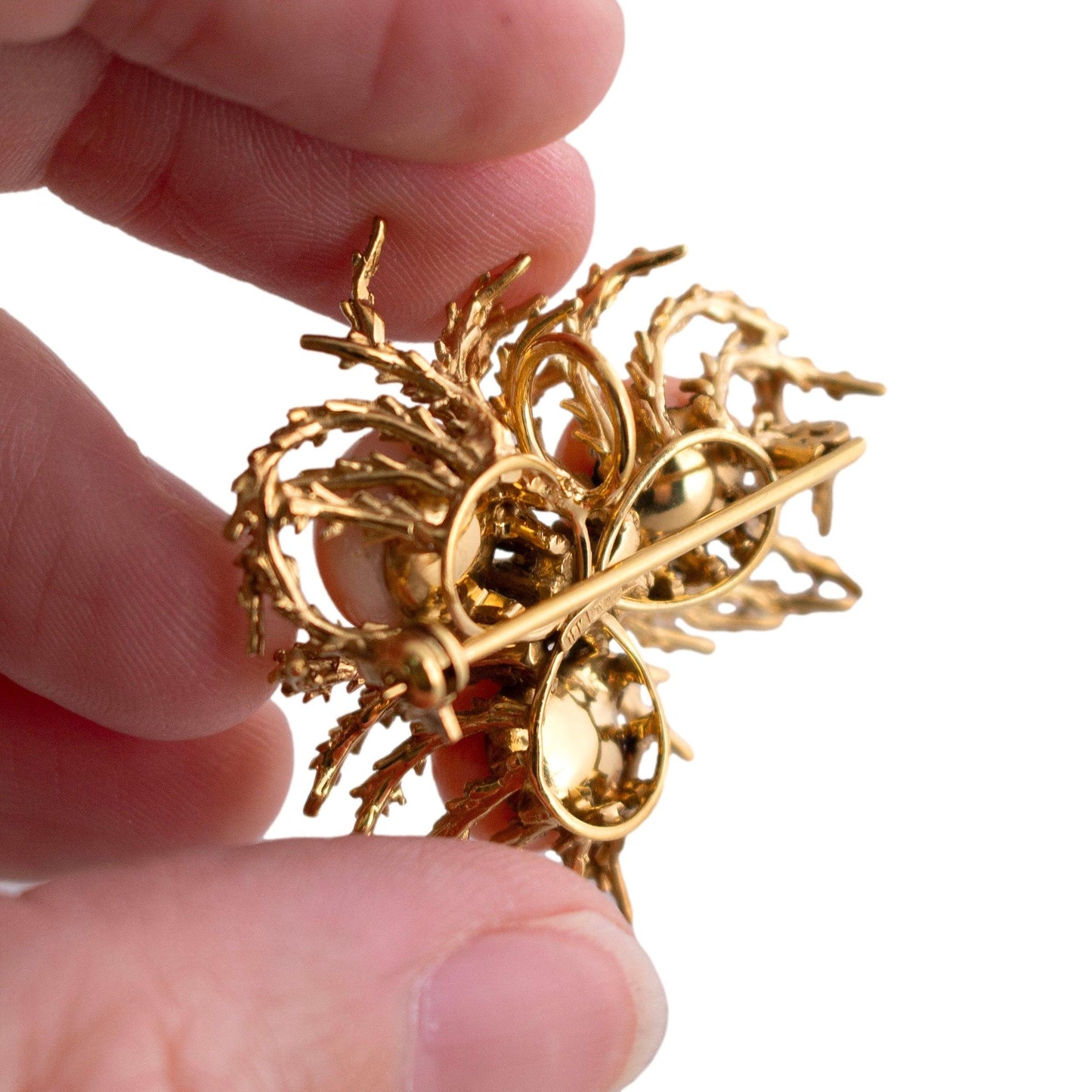 Vintage 18K Gold Angel Skin Coral and Diamond Spray Brooch