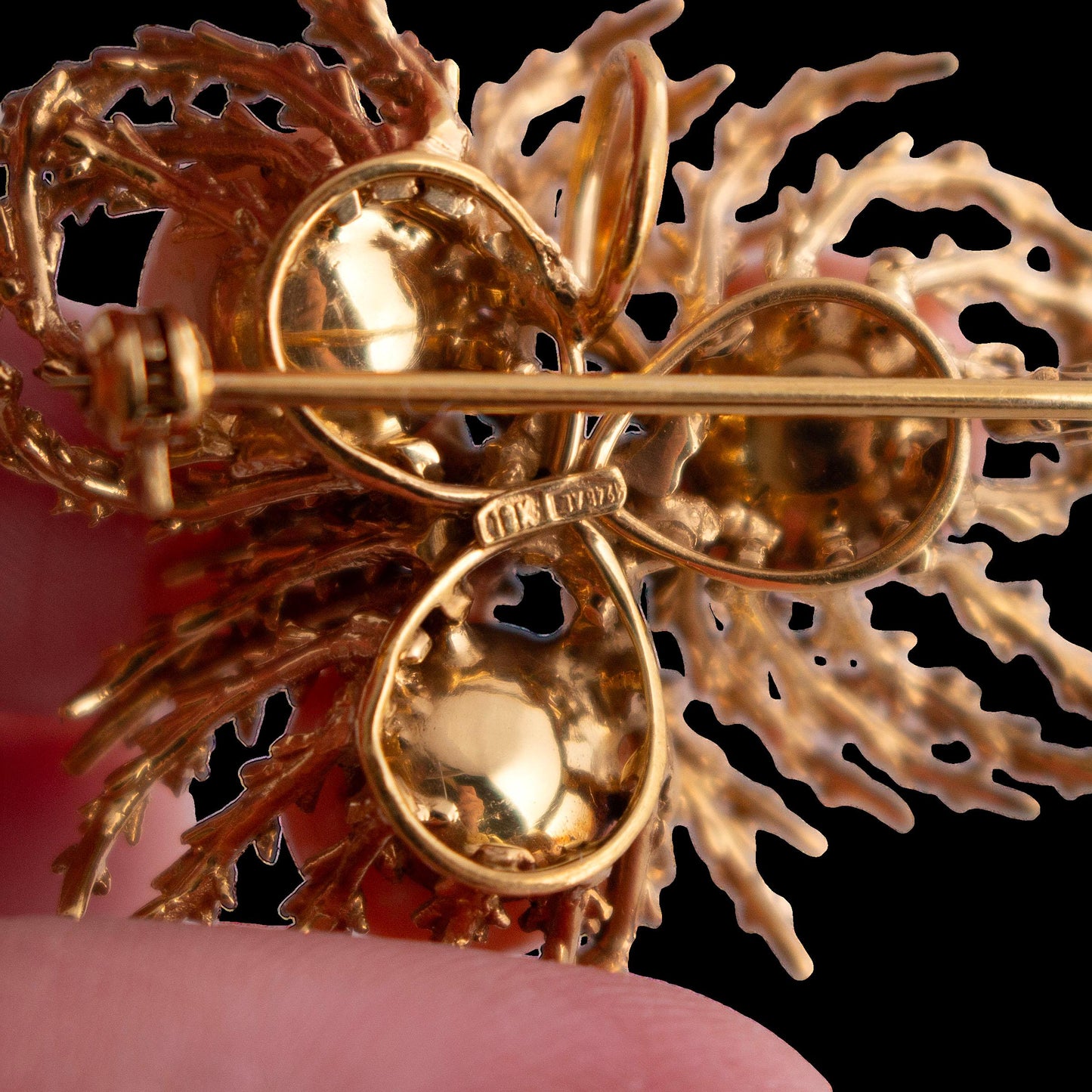 Vintage 18K Gold Angel Skin Coral and Diamond Spray Brooch