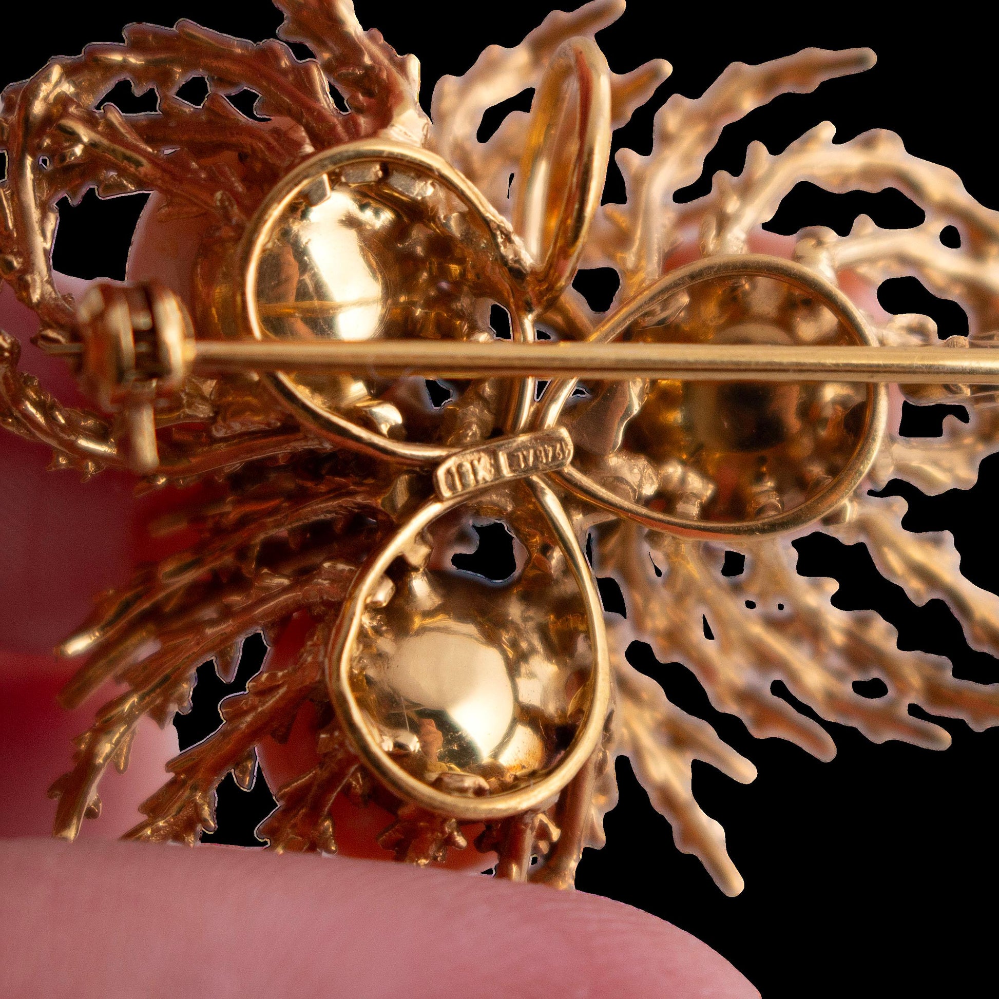 Vintage 18K Gold Angel Skin Coral and Diamond Spray Brooch