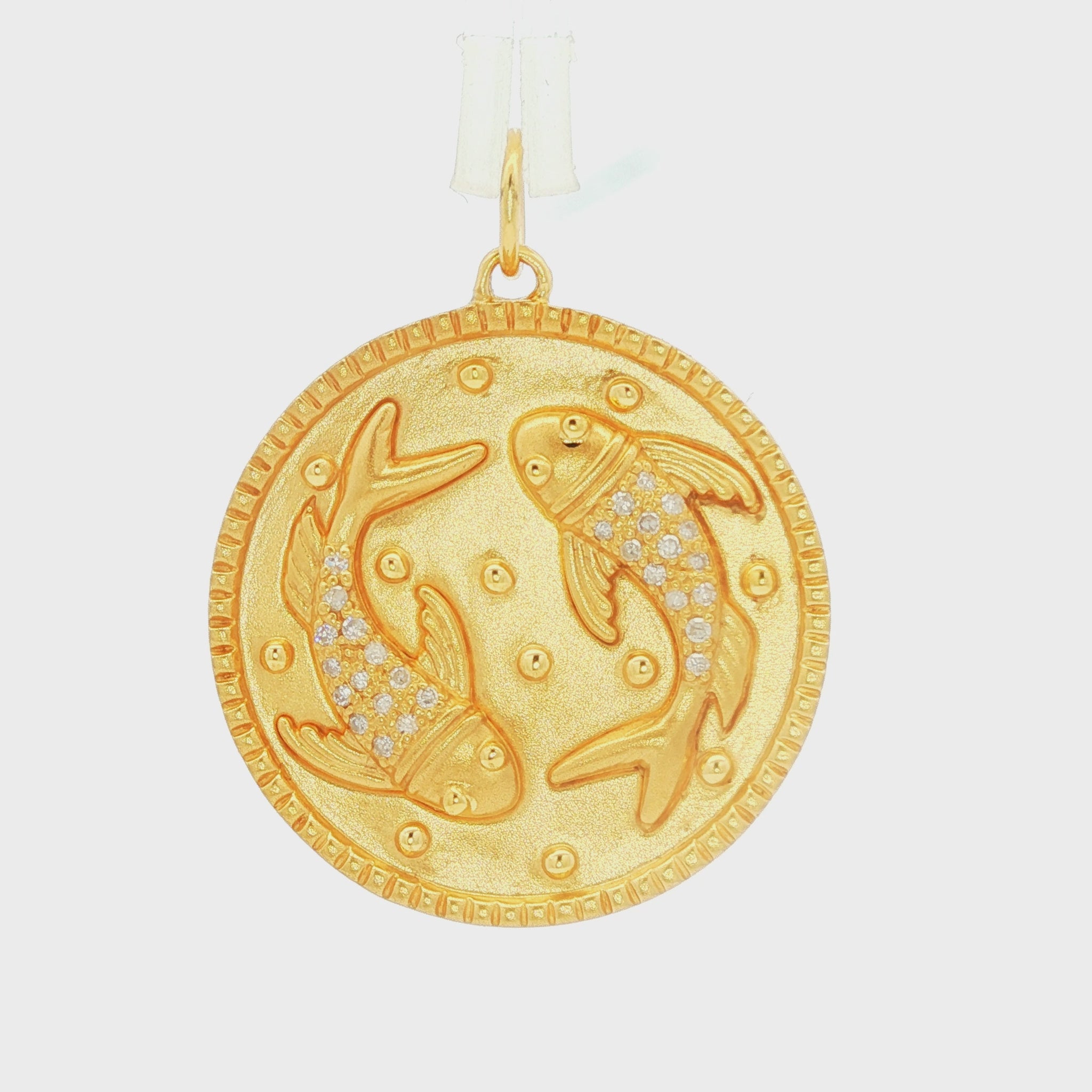 Vintage 14k yellow gold Pisces Charm with 26 Diamonds