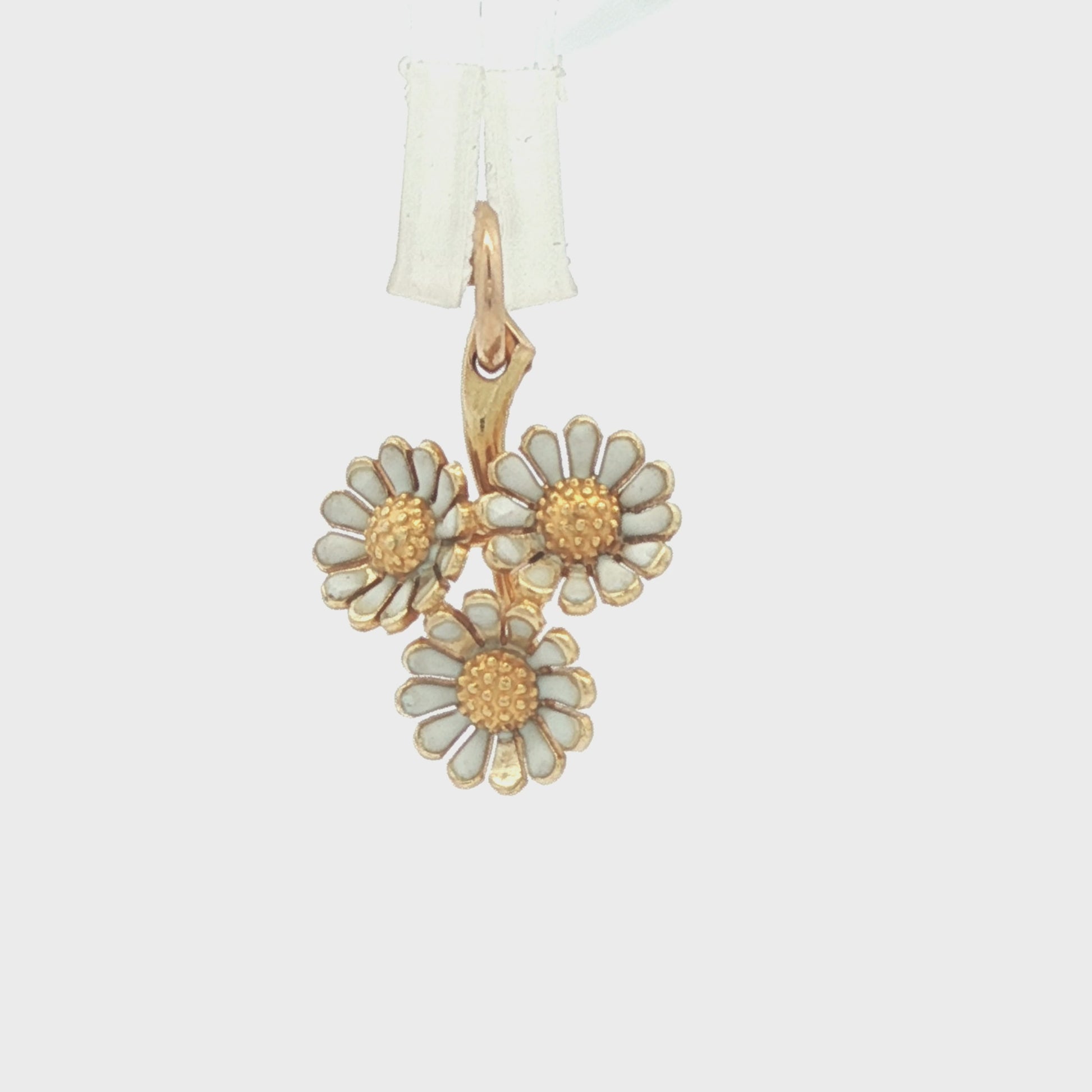 Vintage Bouquet of Enameled Daisies in 14k yellow gold