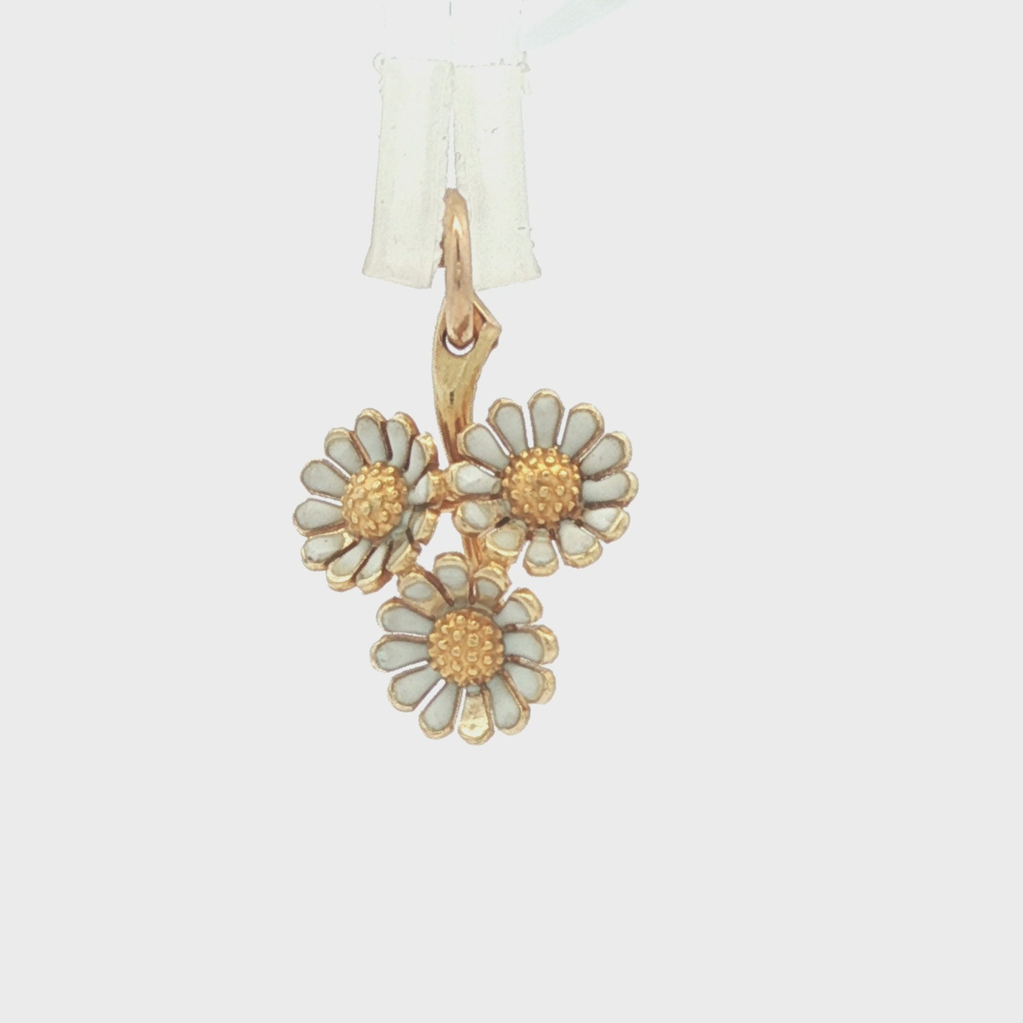 Vintage Bouquet of Enameled Daisies in 14k yellow gold
