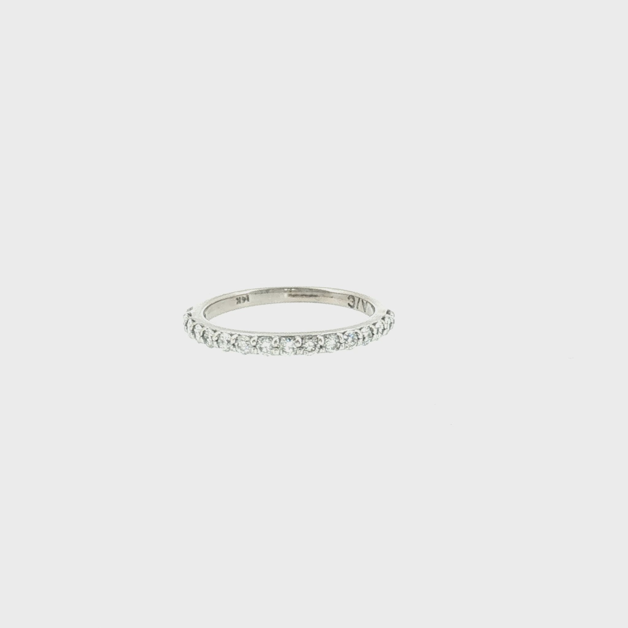 Late 20th-Century 14 Karat White Gold Natural Diamond Band Ring