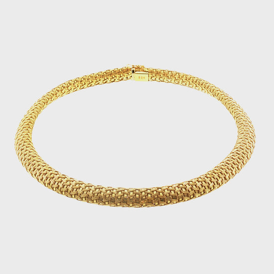 Late 20th-Century 18 karat Yellow Gold 17" Italian Tubular Woven Mesh Necklace
